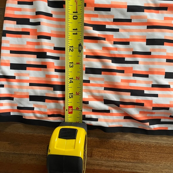 🩷Sale🩷Annika Geometric Skort with 50+ UPF - EUC - Medium - Picture 8 of 9